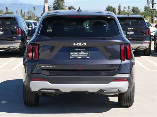 Metal 2026 Kia Sorento LX
