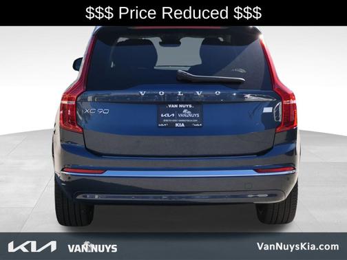 2023 Volvo XC90 Recharge Plug-In Hybrid T8 Ultimate 6-Seater