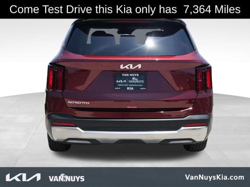 2025 Kia Sorento S
