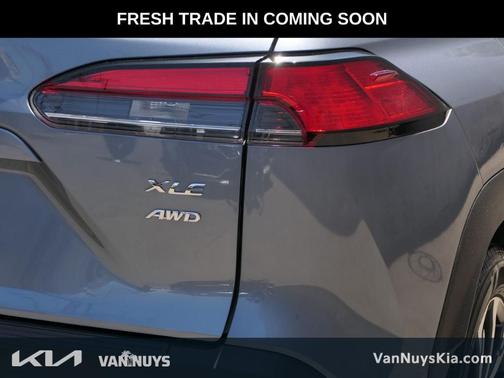 CELESTITE 2023 Toyota Corolla Cross XLE