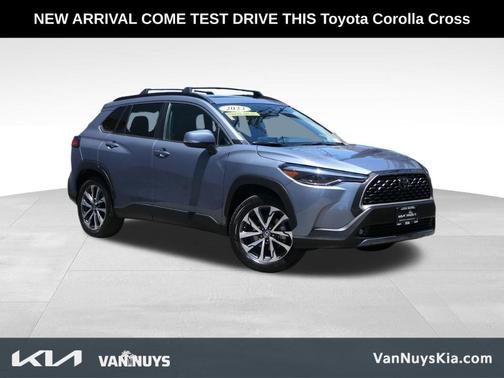CELESTITE 2023 Toyota Corolla Cross XLE