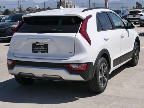 2025 Kia Niro LX