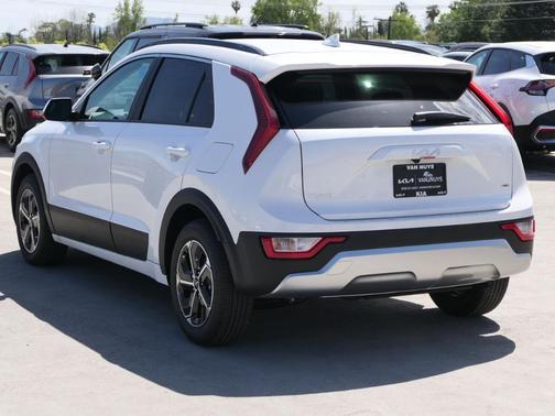 2025 Kia Niro LX