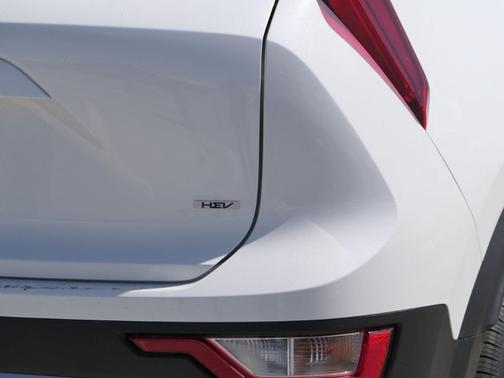 2025 Kia Niro LX