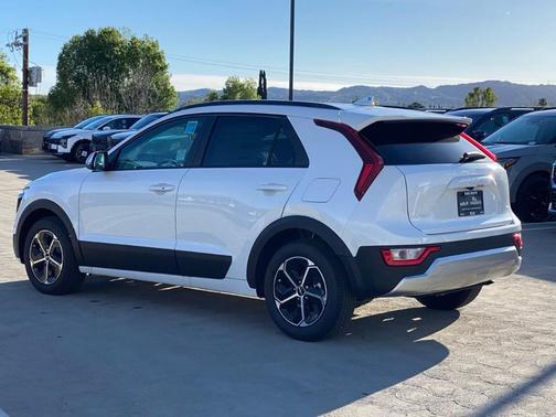2026 Kia Niro EX