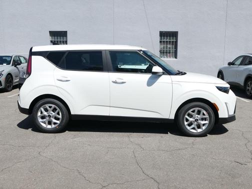 2025 Kia Soul S