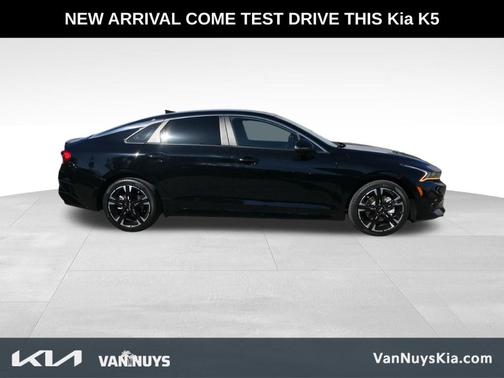 2024 Kia K5 GT-Line