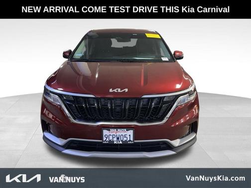 2023 Kia Carnival LX