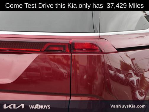 2023 Kia Carnival LX