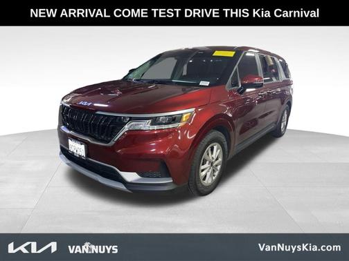 2023 Kia Carnival LX
