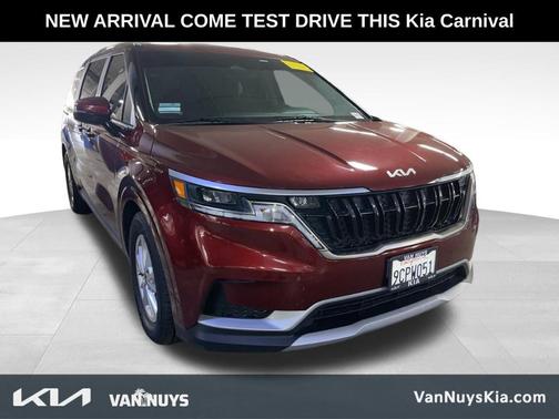 2023 Kia Carnival LX