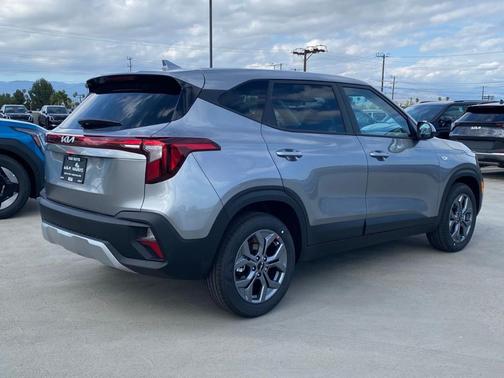 Steel Gray 2026 Kia Seltos LX