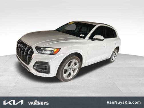 Glacier White Metallic 2021 Audi Q5 40 Premium Plus