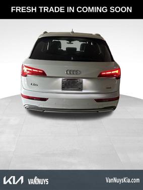 Glacier White Metallic 2021 Audi Q5 40 Premium Plus
