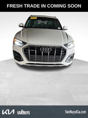 Glacier White Metallic 2021 Audi Q5 40 Premium Plus