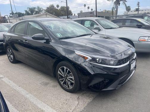 Aurora Black 2023 Kia Forte LXS