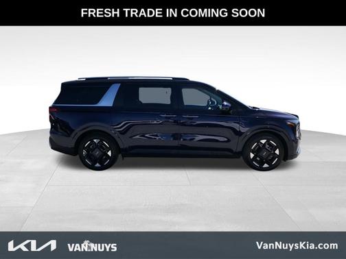 2025 Kia Carnival EX