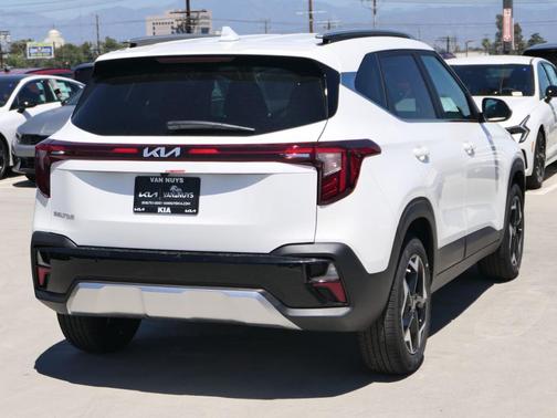 2025 Kia Seltos EX