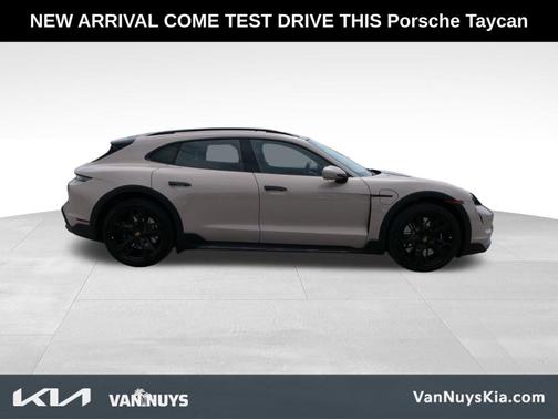 2022 Porsche Taycan Cross Turismo Turbo