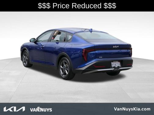 2025 Kia K4 LXS