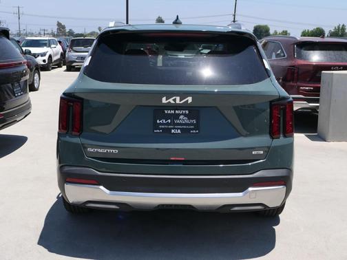 2025 Kia Sorento Hybrid EX