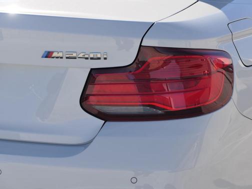 2019 BMW M240 i