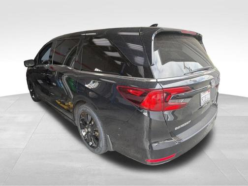 Crystal Black Pearl 2023 Honda Odyssey Sport