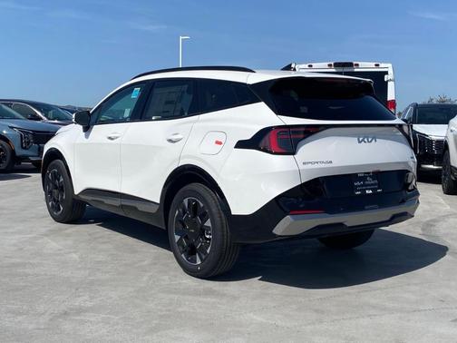 Snow White Pearl 2026 Kia Sportage Hybrid SX-Prestige