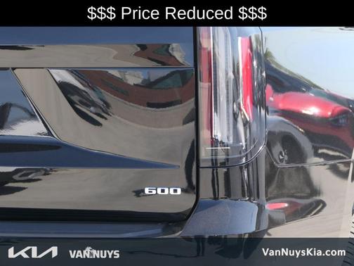 2024 Cadillac Escalade ESV Premium Luxury