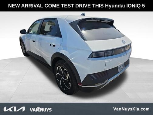 White 2024 Hyundai IONIQ 5 SE