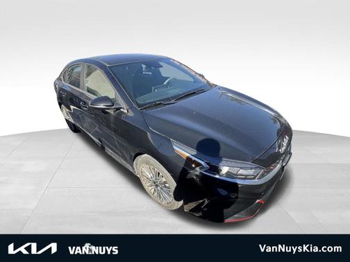 Aurora Black 2024 Kia Forte GT-Line
