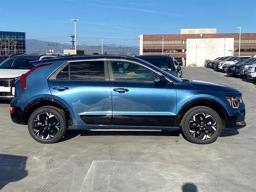 Mineral Blue 2026 Kia Niro EV Wind