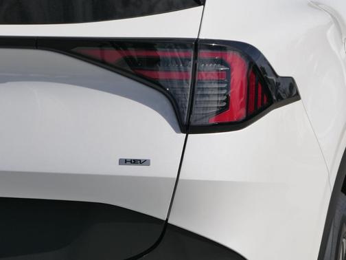 2026 Kia Sportage Hybrid LX