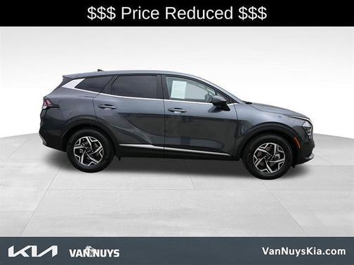 Gravity Gray 2025 Kia Sportage LX