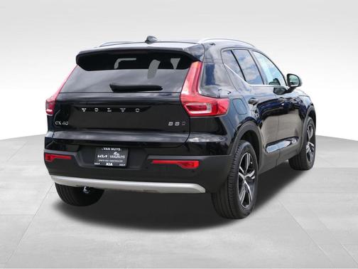 Black 2025 Volvo XC40 B5 Core Bright Theme