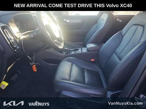 Black 2025 Volvo XC40 B5 Core Bright Theme