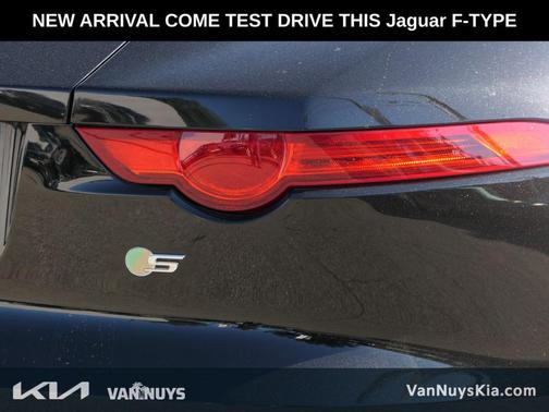 2017 Jaguar F-TYPE Premium