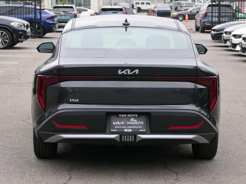 2025 Kia K4