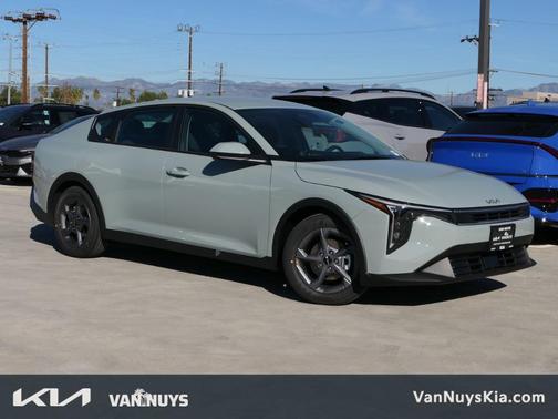 2026 Kia K4 