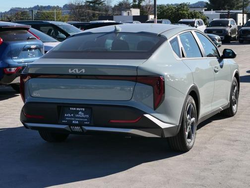2026 Kia K4 