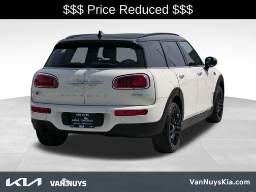 Pepper White 2018 MINI Clubman Cooper