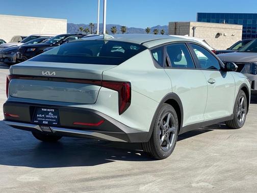 2026 Kia K4 