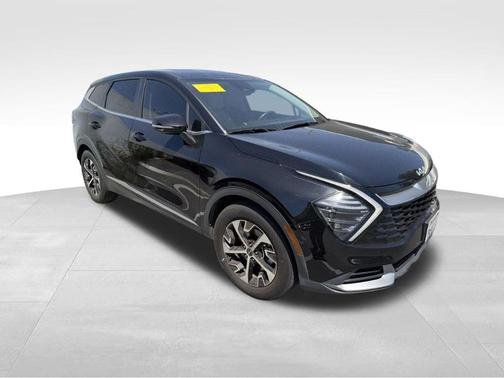 Ebony Black 2024 Kia Sportage EX