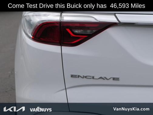 2022 Buick Enclave Essence