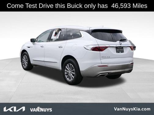 2022 Buick Enclave Essence