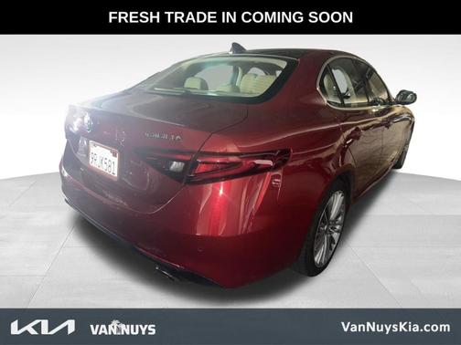 Rosso 2018 Alfa Romeo Giulia Ti