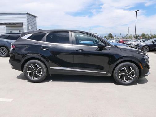 2025 Kia Sportage Hybrid LX