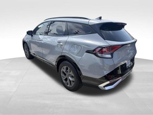 Gray 2023 Kia Sportage SX