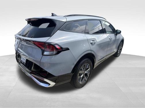 Gray 2023 Kia Sportage SX