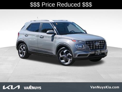 2023 Hyundai VENUE SEL